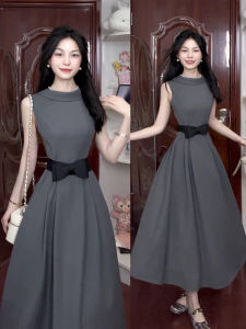 SUSIEYUAN | French Gray Sleeveless Dress Waist-cinched Long Dress