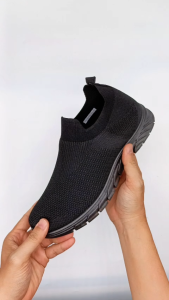 Perrieri Men Comfortable & Flexible Wide Feets Socking Knit Sport Sneakers 84120 (Black/ Blue)