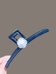 Large Size Tea Flower Hair Claw Clip Stylish Versatile Shark Clamp Womens Hair Accessories Elegant Sensation Hair Grips