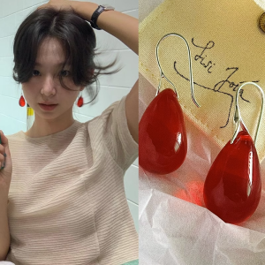 Red Waterdrop Earrings Womens Unique Design Fashionable Jewelry Fresh out Spring Summer Alloy Plated Silver Gold Heart Bell