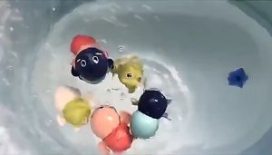 Baby Bath Toy Swimming Tortoise Toy Baby Bathtub Floating Clockwork Toys Kids Beach Toys