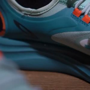 910 Nineten Sepatu running pria - HYOUGEN 1.0 hitam abu