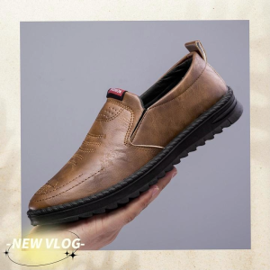 DMshoesพร้อมเสิร์ฟฟฟ รองเท้าโลฟเฟอร์ หนังPU สำหรับผู้ชาย ดีไซน์เรียบง่าย คลาสสิค ทรงสวย น้ำหนักเบา ใส่สบาย หนุ่มห้ามพลาด บอกเลยว่าคุ้มม๊ากกก