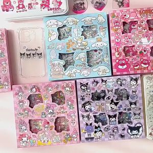SANRIO สติกเกอร์ ลายการ์ตูนซานริโอ้น่ารัก สีโปร่งใส ตกแต่ง DIY เครื่องเขียน แก้วน้ำ กล่องดินสอ จํานวน 100 แผ่น วัสดุ PVC กันน้ำ