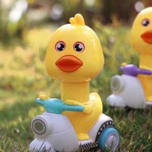 Mainan Motor Vespa Bebek Pull Back Duck Motor Berjalan