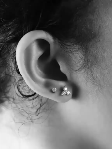 MINIMALIST LAB S925 Sterling Silver Celeste 0.6-Carat Trinity Moissanite Stud Earrings