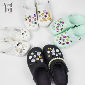 รองเท้า Jibbilz ชาร์มรองเท้า Diy รองเท้าเพชร คริสตัล ดอกไม้ สีถอด ออกได้ รูปลักษณ์ หนังสาย กระเป๋า หญิง สำหรับ Crocs