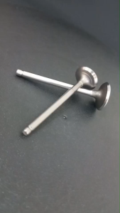 ชุดวาล์วไอดี+ไอเสีย w-125 SRX ไฟเลี้ยวบังลม