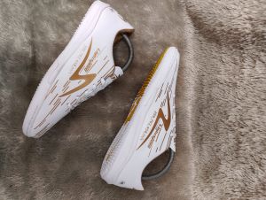 Sepatu futsal specs Lightspeed reborn fre kaos kaki dan deker