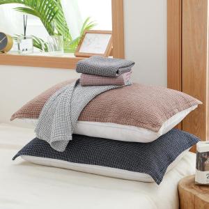 Vỏ Gối Kiểu Nhật Họa Tiết Caro Bằng Vải Voan Cotton