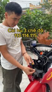 Còi xe máy 3 chế độ Còi hú 3 chế độ cho ô tô xe máy CỰC NGẦUĐộ xe siêu chất với bộ còi báo hiệu 3 chế độ dành cho xe máy