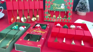 6PCS Christmas Forks and Spoons Set Christmas Cutlery Coffee Spoons Christmas Tree Decoration Dessert Tableware Set Gift