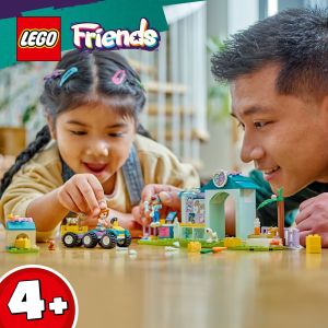 LEGO Friends 42632 Farm Animal Vet Clinic Toy (161 Pieces) Building Blocks for Kids (4 Tahun+)