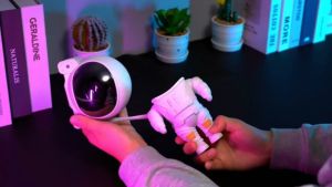 Paket Lampu LED Proyektor Astronot Galaxy Bintang Aurura Nebula Hias Kamar Aesthetic Kado Untuk Anak