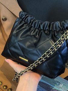 Deluxe Mini Bucket Bag Womens Chain Strap Crossbody Diagonal Pattern Single Shoulder Handbag Soft PU Korean Style Casual