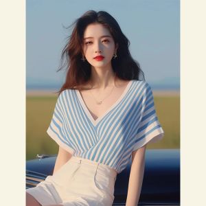 Áo Thun Tay Ngắn Cổ Chữ V Sọc Xanh Mùa Hè Dáng Rộng Phong Cách Hàn Quốc Dành Cho Nữ Thời Trang Giản Dị Thoải Mái