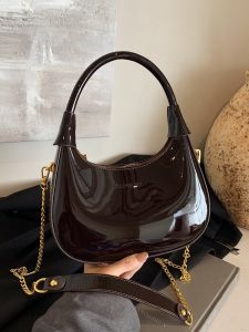 กระเป๋าสะพายข้างผู้หญิงดีไซน์เรียบง่ายหรูหรา กระเป๋าสะพายข้างแบบมีสายรัดแบบยูนิเซ็กซ์ กระเป๋าสะพายข้างแบบสะพายข้างสำหรับวัยรุ่น