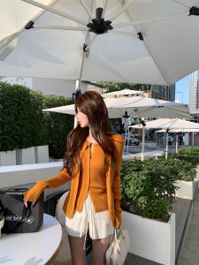 CHICYOU Ultra Soft Wool Blend Knitted Sweater with Multiple Buttoning Casual round Neck Knitwear for Women Commute Style