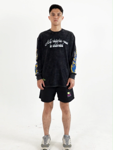 Moutley x Onic - Kaos Pria Lengan Panjang Oversized Fit Katun 16s Ghost Mind 310325