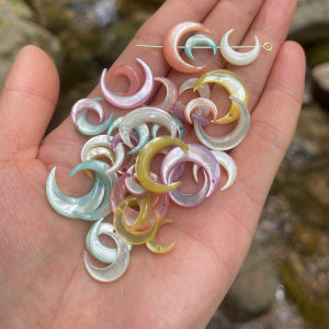 Natural Ocean Pearl Shell White Lip Shell Black Shell 8-20mm Moon Crescent Bracelet DIY Earring Material