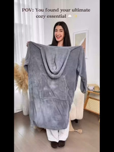 Hodeso Oversized Hoodie Blanket Wearable Fleece Hoodie with Sleeves Pocket for Women Men Indoor Use