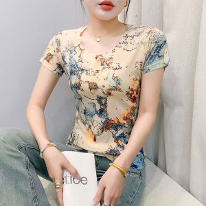 REHIN เสื้อยืดแขนสั้นลายไม่เหมือนใครแฟชั่นใหม่ฤดูร้อนเข้ารูปพอดีคอกลม S-3XL ผู้หญิง