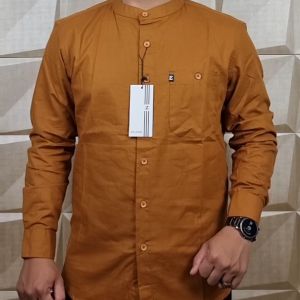 Kemko Dewasa ZILAND Kemeja Koko Pria Lengan Panjang Katun Polos Sigaret Kunyit Tua Ada Ukuran Jumbo
