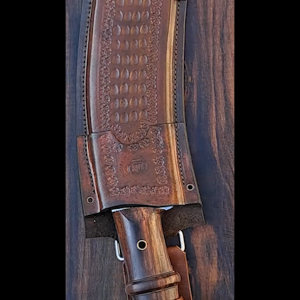 Pisau Kukri - Baja Full Tang Polish Miror Sarung Kulit