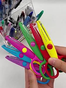 Bộ Kéo An Toàn Cho Trẻ Em Gồm 6 Hình Dạng Khác Nhau Làm Từ Thép Không Gỉ & PPSU Thủ Công Dùng Cho Làm Thủ Công Và Các Dự Án Nghệ Thuật.