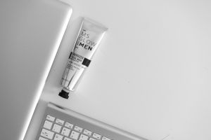 Sabun Muka Ms Glow For Men: Solusi Glow Up Pria