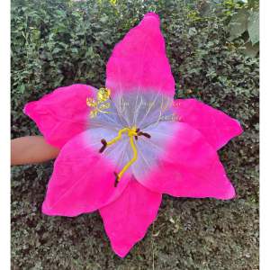 Bunga Giant Flower Bunga Hiasan Kain Organdi Model Bunga Lily Dekorasi Pelaminan / Bunga Artificial