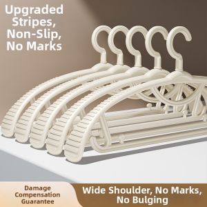 Non-slip Scratch-proof Wide Shoulder Coat Hanger