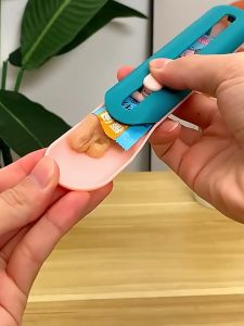 coolpet 🐶 ช้อนป้อน ขนมแมวเลีย ไม่เลอะมือ ช้อนป้อนอาหาร ขนมแมว ที่บีบ แมวเลีย ที่ป้อนขนมแมวเลีย