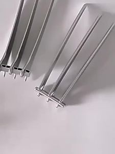 Jiaxun | Retractable Wolverine Claws Plastic Prop