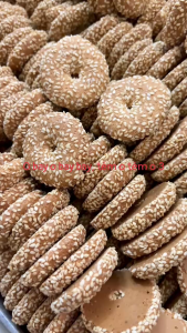 Bánh Vòng Mè – Thơm Giòn Mè Rang Vàng Thơm Phức – Bịch 500g