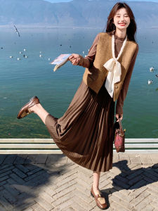 Small Fragrance Style Vest Dress Set Women Spring Autumn 2025 New Pleated Skirt Short Women Early Autumn Complete Set