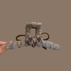 Korean Style Large Size Hair Clips Butterfly Knot Heart Pattern Shark Clamp Hair Accessories for Women Girls Universal Use