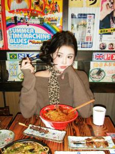 Retro American Spicy Girl Leopard Print Scarf Thin Womens Decorative Silk Ribbon Spring Autumn High-End Feelings Necktie