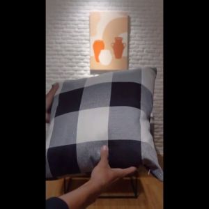 Sarung Bantal Farmhouse Motif Kotak-Kotak / Cushion Cover Buffalo Import 45