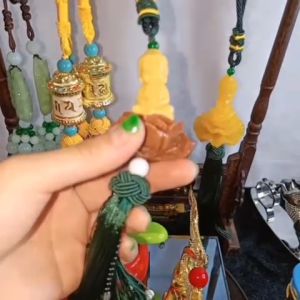 Dây treo xe ô tô tượng phật quan âm ngồi đài sen khánh treo xe ô tô trang trí xe hơi