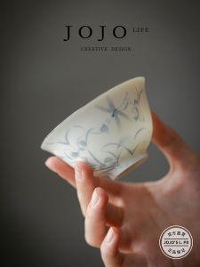 Hand-Painted White Porcelain Tea Bowl Handmade Gold-Decorated Tea Cup Ceramic Tea Set for Brewing Tea  Style Cover Bowl