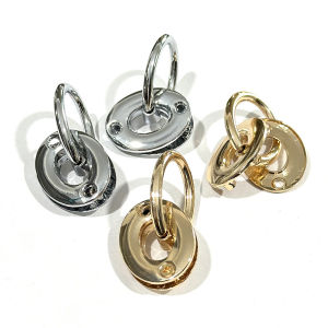 หัวเข็มขัดโลหะผสมซิเนียร์ดีไซน์ตกแต่งกระเป๋าสี่เหลี่ยม สายสะพายไหล่สีทองและสีเงิน หัวเข็มขัดโลหะผสมสำหรับกระเป๋าเดินทาง