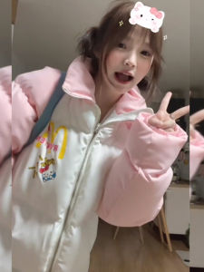 2025 New Sweet Korean Cat Cotton Jacket Womens Patchwork Thickened Bread Style Loose Outerwear Elegant Personality Coat