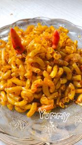 Makaroni Pedas Extra Daun Jeruk 500gr - Snack Renyah Gurih