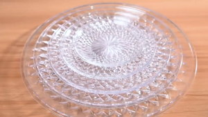 DuoDuo Acrylic Fruit Plate Transparent Bar Plate KTV Dried Fruit Plate Snack Plate Dessert Plate Candy Serving Plate Kitchen Dinnerware Supplies