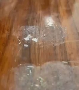 SUBTLEผ้าเปียกลบคราบกาว คราบเหนียว กระดาษเปียกเช็ดคราบสติ๊กเกอร์ ผ้าเปียกลบคราบกาว ลบสติ๊กเกอร์และคราบเหนียวทุกชนิด บรรจุเป็นซองแยก