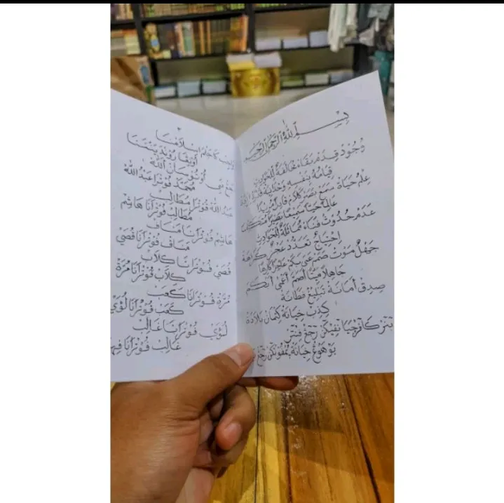 Kop m caressing mushuk bilan porno