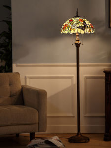 YIXUAN | Warm Toned European Style Floor Lamp