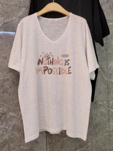 เสื้อยืดคอกลมแขนสั้นผ้าฝ้ายลายไม้ไผ่หลวมๆ สบายๆ สำหรับฤดูร้อน 2025 สำหรับผู้หญิง เสื้อตัวบนระบายอากาศได้ดี ทรงหลวม คอวี