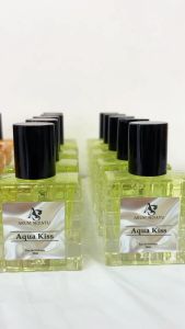 V EROSS & EHSASS: Parfum Pria Aroma Maskulin & Woody Tahan Lama